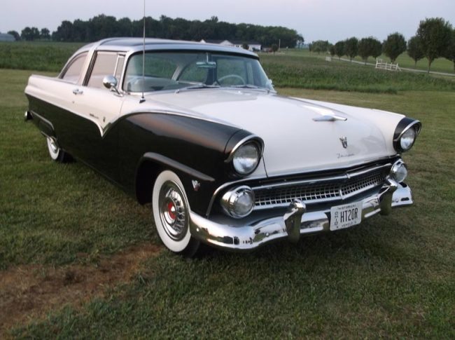 1955 Ford Fairlane Crown Victoria – Heacock Classic