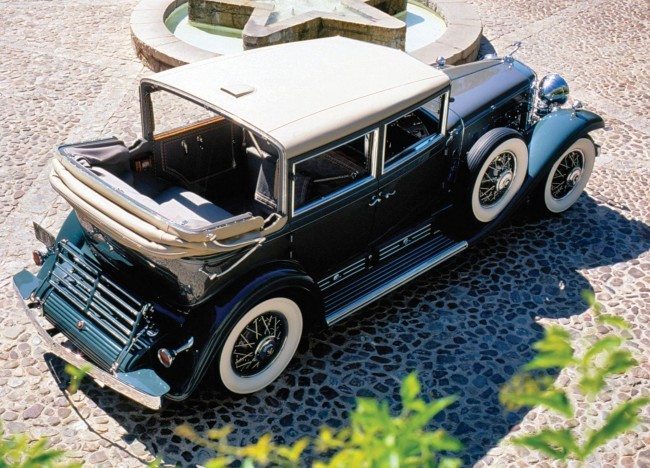1930 V16 Madam X Imperial Landau Sedan Rear Top Down