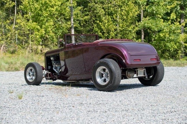 1932 Ford Custom Hi-Boy Roadster 2 rear