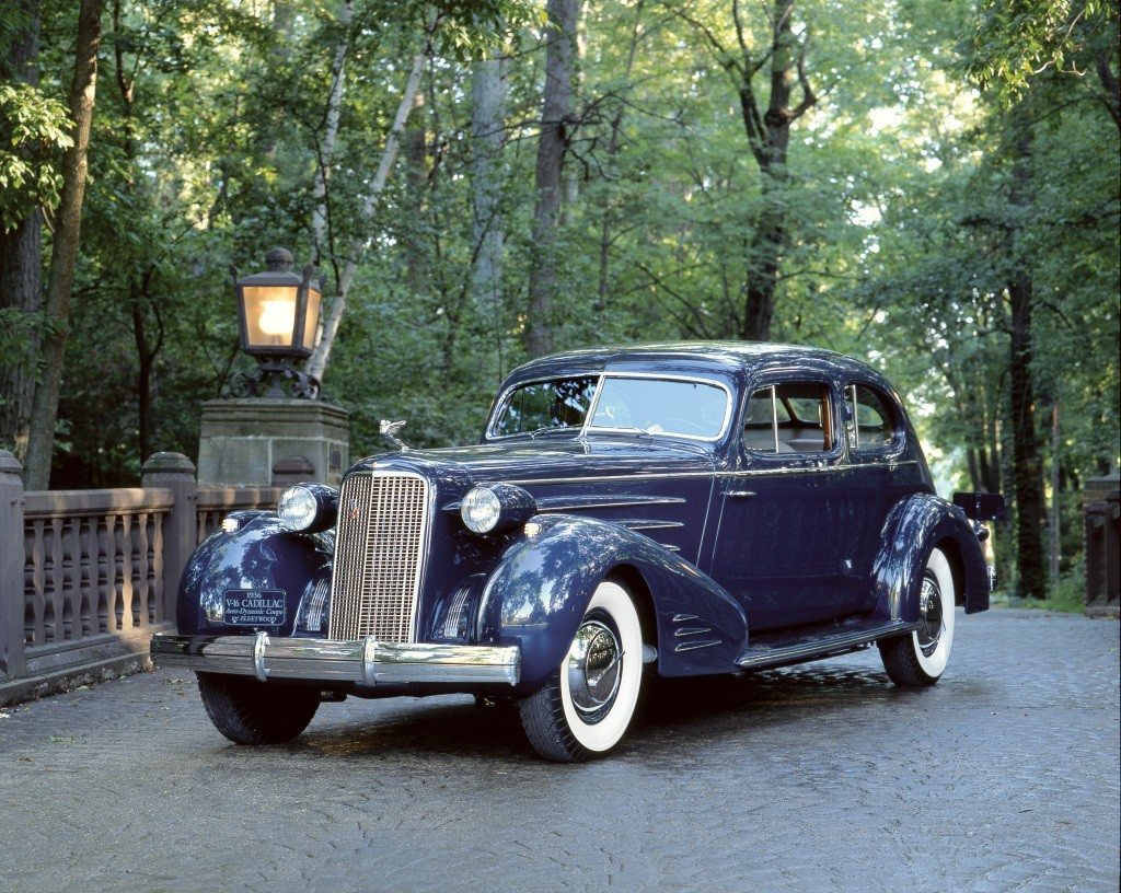 Cadillac aerodynamic coupe