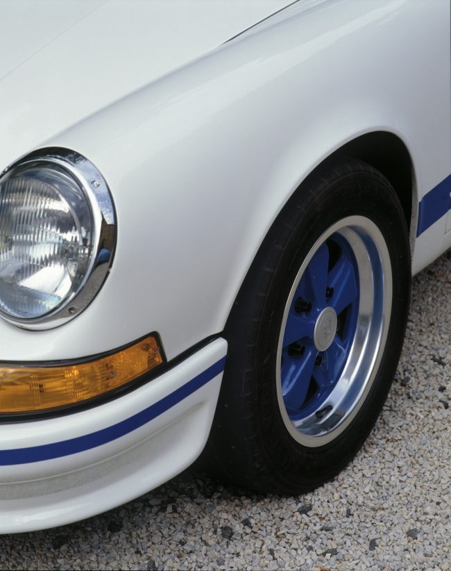 1973-porsche-carrera-rs-2-7-blue-fuchs-wheel