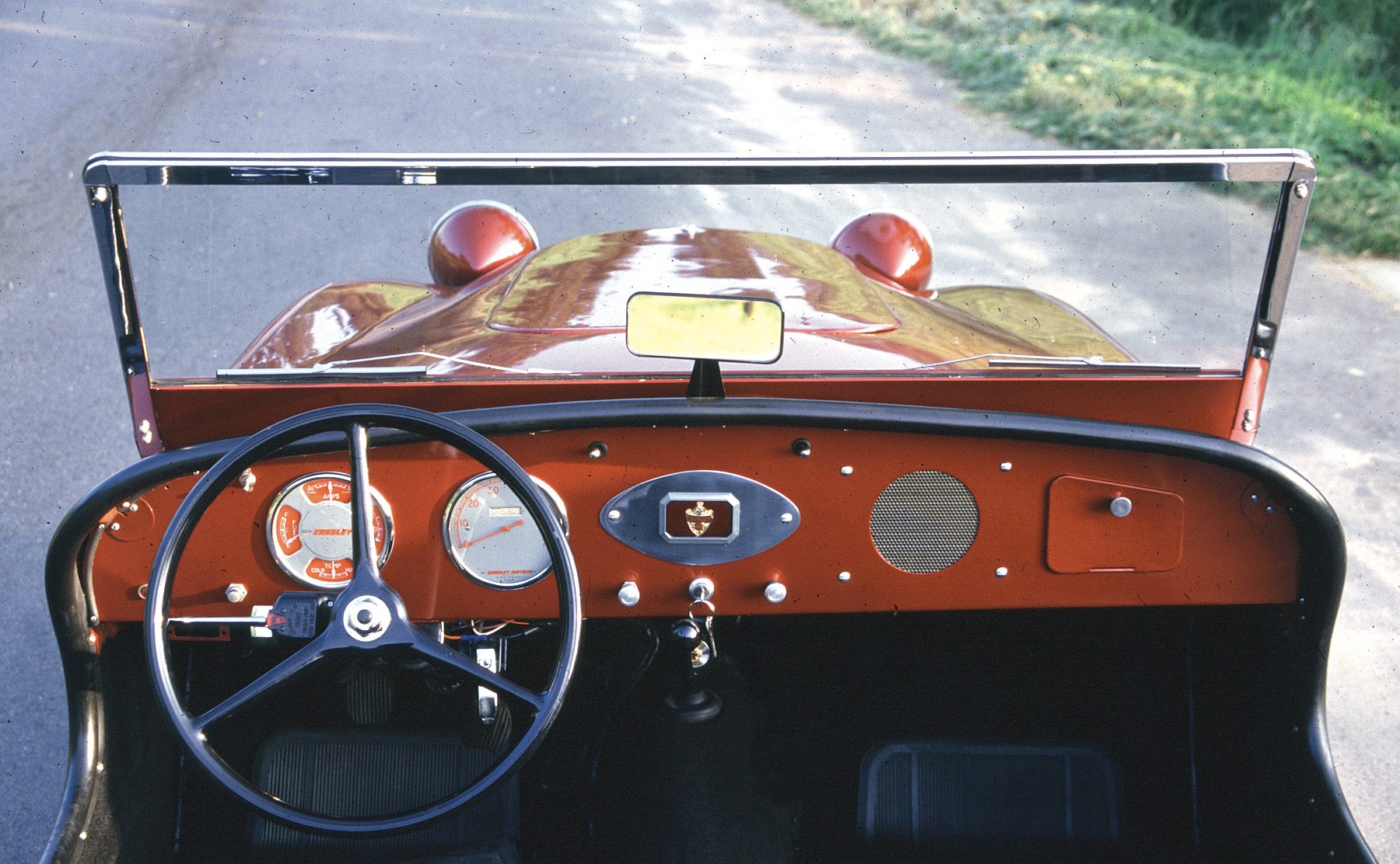 Crosley Hot Shot interior and dashboard