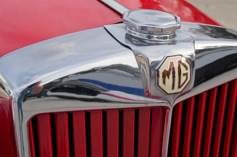 1950 MG TD Roadster Badge and Grill