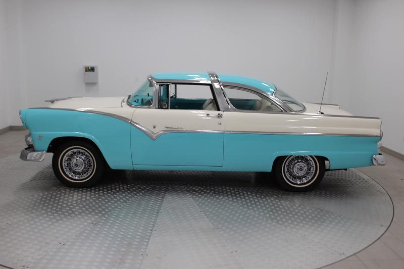 1955 Ford Fairlane Crown Victoria Side View